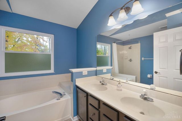 11839 Hawthorn Woods Court, Symmes Twp, OH 45140