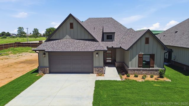 1005 S Chickasaw Street, Skiatook, OK 74070