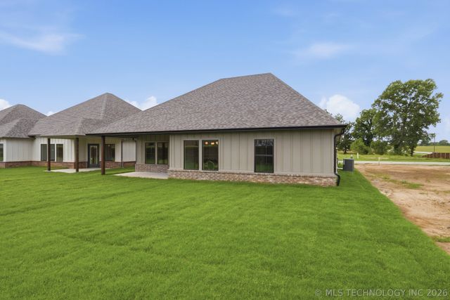 1005 S Chickasaw Street, Skiatook, OK 74070