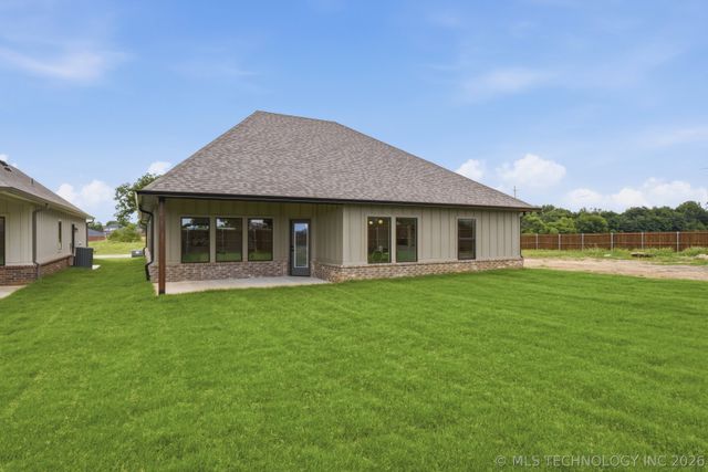 1005 S Chickasaw Street, Skiatook, OK 74070