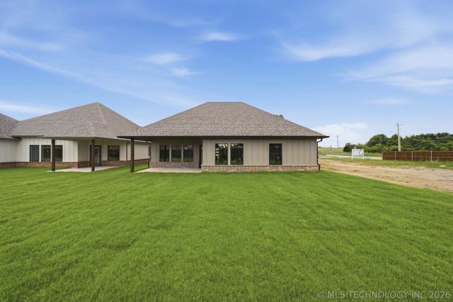 1005 S Chickasaw Street, Skiatook, OK 74070
