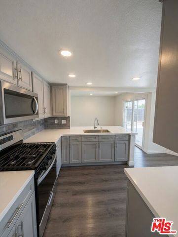 32970 Winnepeg Place, Lake Elsinore, CA 92530