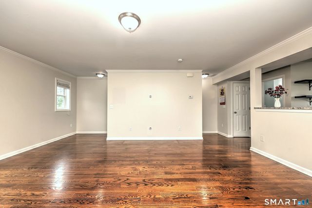 10 Barnum Court 10, Bethel, CT 06801