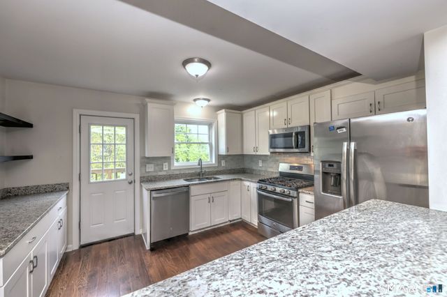 10 Barnum Court 10, Bethel, CT 06801
