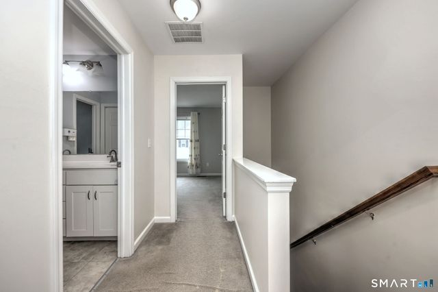 10 Barnum Court 10, Bethel, CT 06801