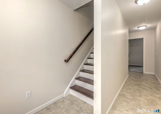 10 Barnum Court 10, Bethel, CT 06801