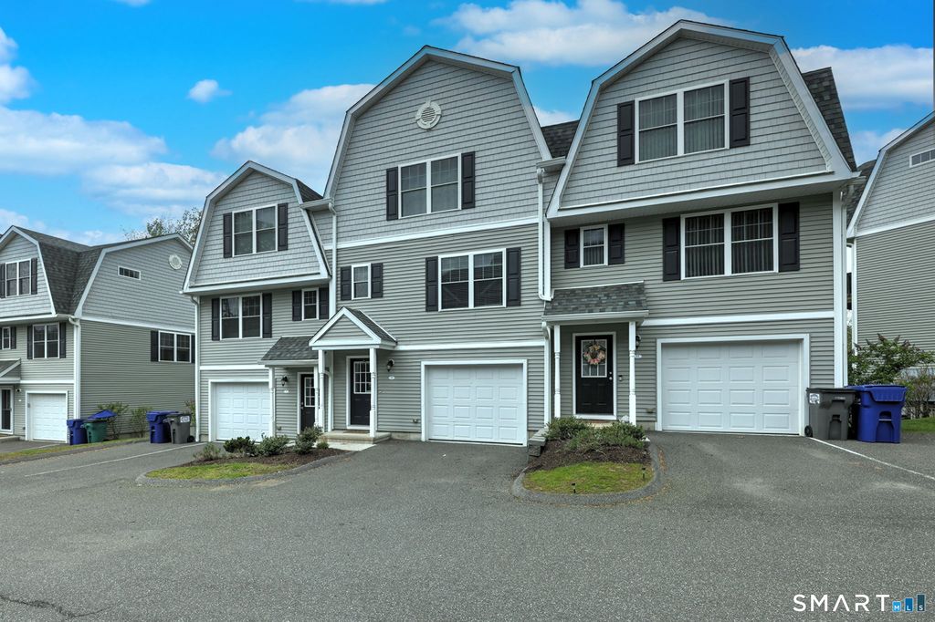 10 Barnum Court 10, Bethel, CT 06801