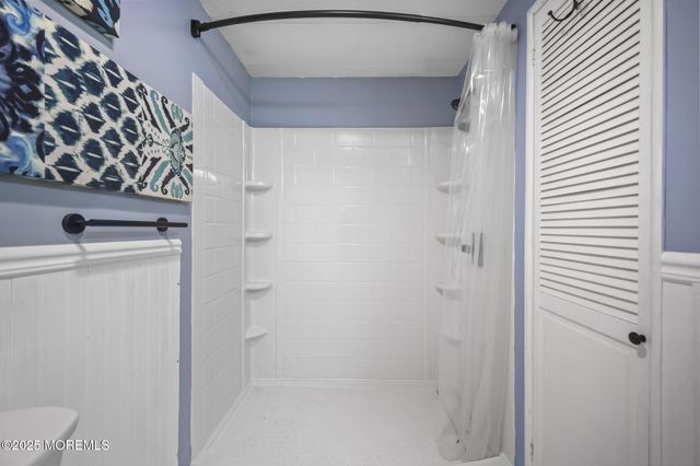 6 Taft Street, Howell, NJ 07731