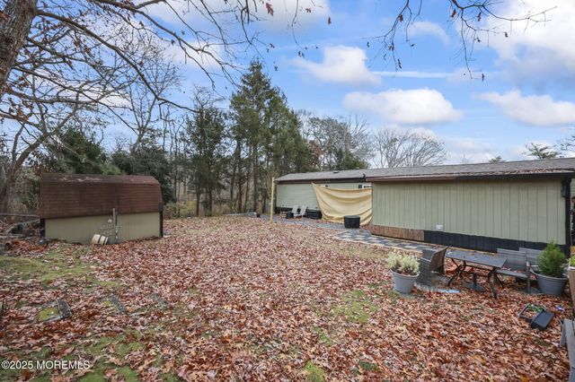 6 Taft Street, Howell, NJ 07731