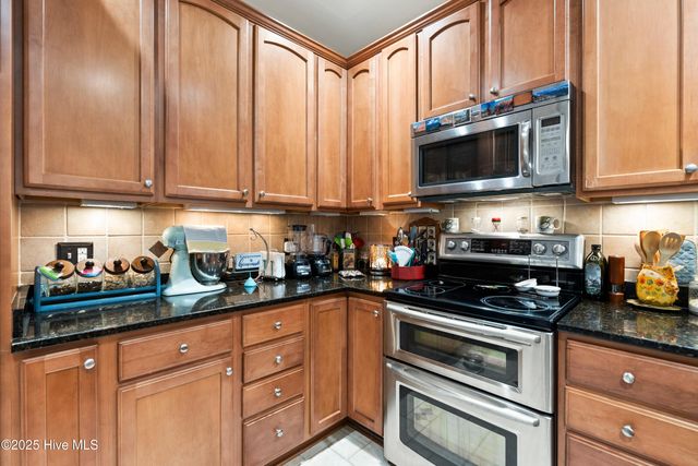 5107 Boss Court SE, Southport, NC 28461