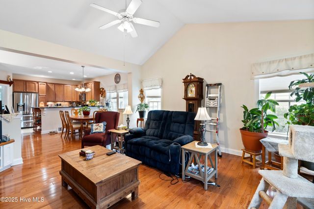 5107 Boss Court SE, Southport, NC 28461