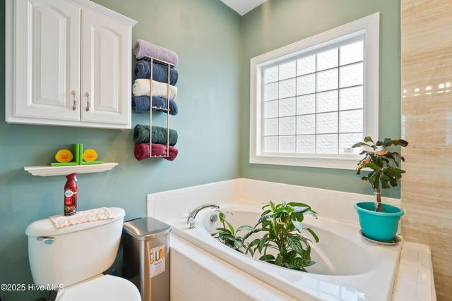 5107 Boss Court SE, Southport, NC 28461