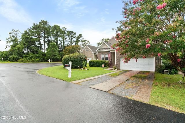 5107 Boss Court SE, Southport, NC 28461