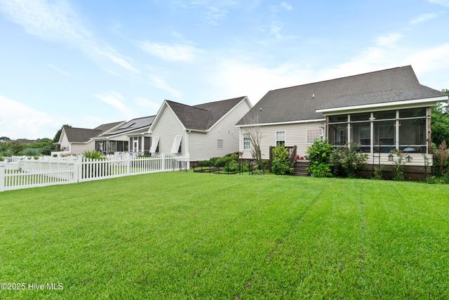 5107 Boss Court SE, Southport, NC 28461