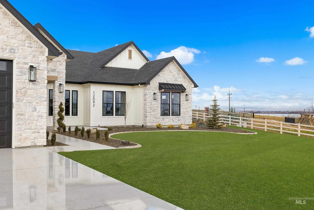 12092 Swainsons Lane, Nampa, ID 83686 photo 3