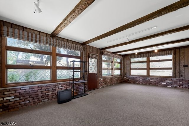 228 Shaw Pl, Park Ridge Boro, NJ 07656