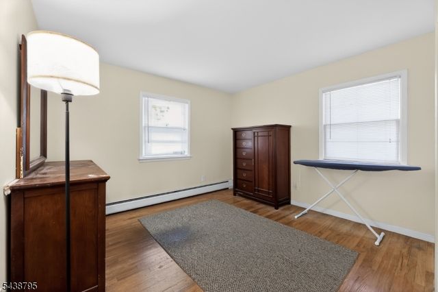 228 Shaw Pl, Park Ridge Boro, NJ 07656