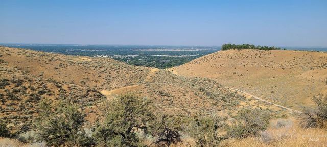6752 N Plano Ln, Boise, ID 83703