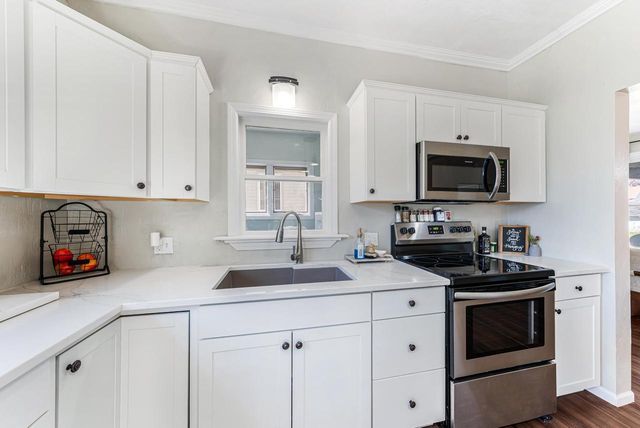 706 METOXEN AVENUE, Kaukauna, WI 54130