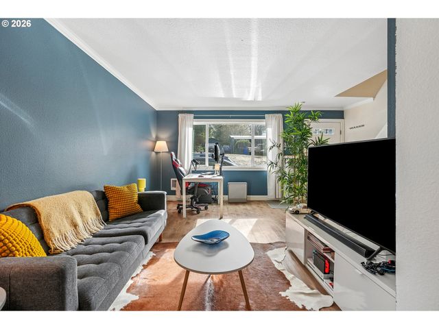 6919 N LEAVITT Ave B1, Portland, OR 97203