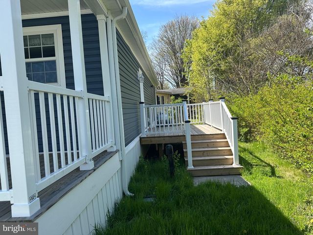 12 LAKEVIEW, Quakertown, PA 18951