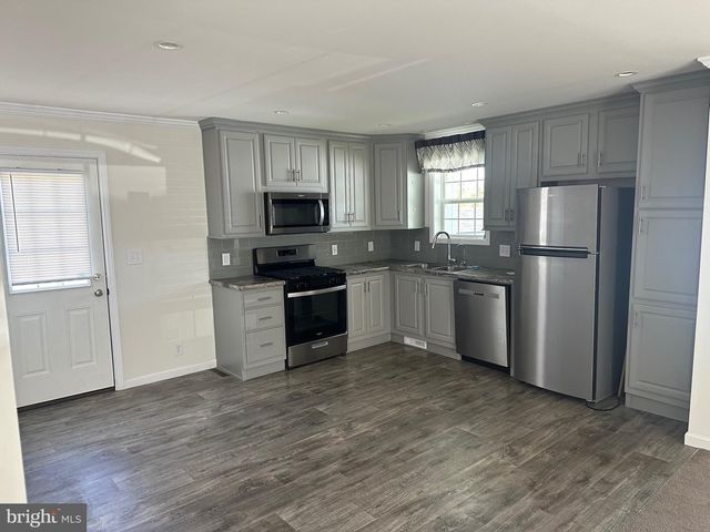12 LAKEVIEW, Quakertown, PA 18951
