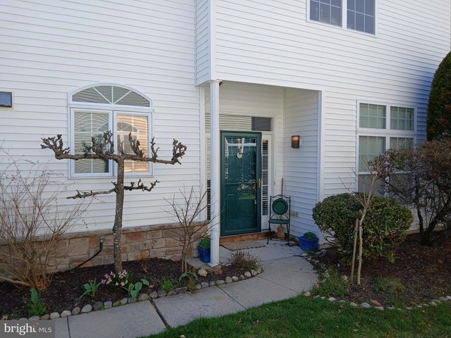 21 LEWIS DR, Mays Landing, NJ 08330