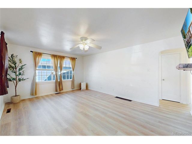 2810 S Bryant St, Denver, CO 80236