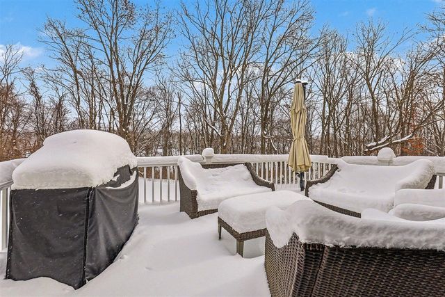 6436 Summer Meadows Drive, Rockford, MI 49341