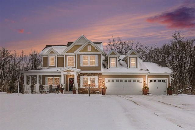 6436 Summer Meadows Drive, Rockford, MI 49341