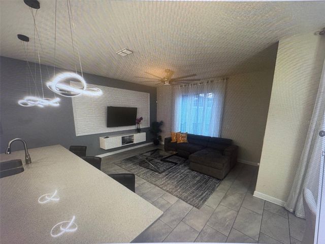 4976 WINDERMERE AVENUE, Kissimmee, FL 34746