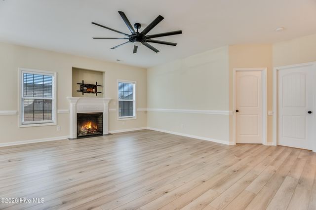 302 Esquire Drive, Richlands, NC 28574