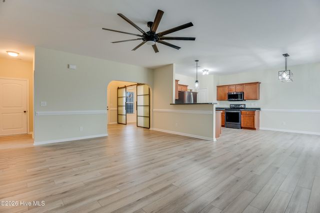 302 Esquire Drive, Richlands, NC 28574