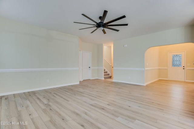 302 Esquire Drive, Richlands, NC 28574