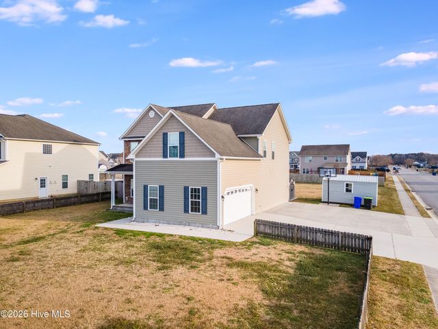 302 Esquire Drive, Richlands, NC 28574