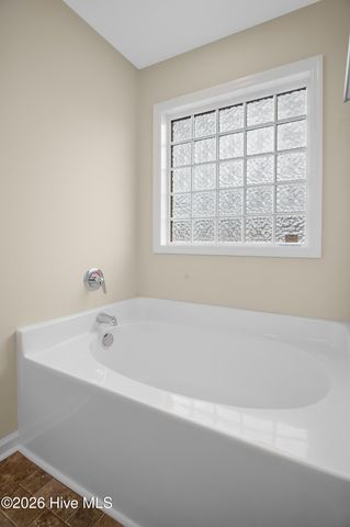 302 Esquire Drive, Richlands, NC 28574