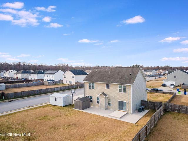 302 Esquire Drive, Richlands, NC 28574