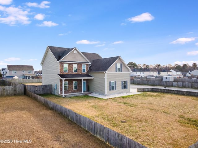 302 Esquire Drive, Richlands, NC 28574