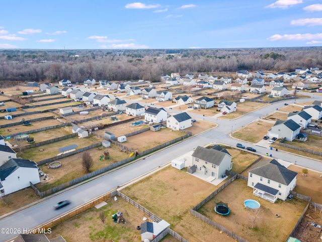 302 Esquire Drive, Richlands, NC 28574