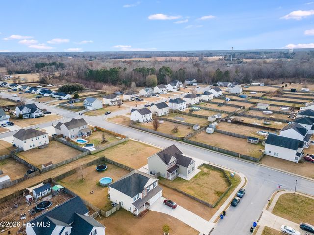 302 Esquire Drive, Richlands, NC 28574