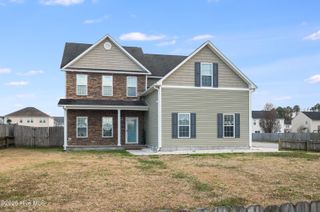 302 Esquire Drive, Richlands, NC 28574