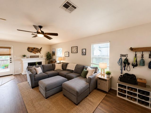 2805 Feathercrest DR, Austin, TX 78728