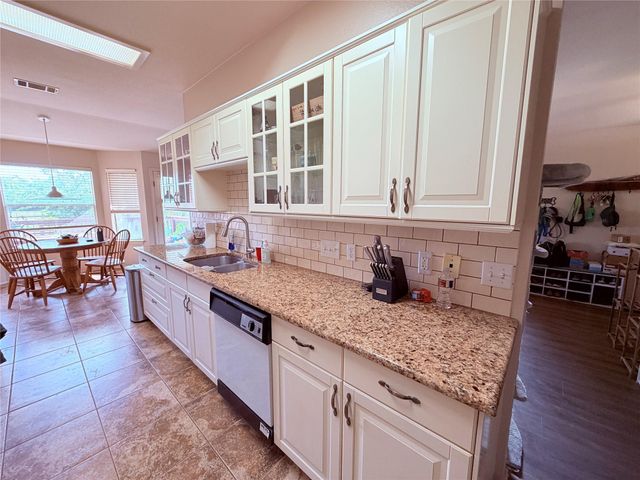 2805 Feathercrest DR, Austin, TX 78728
