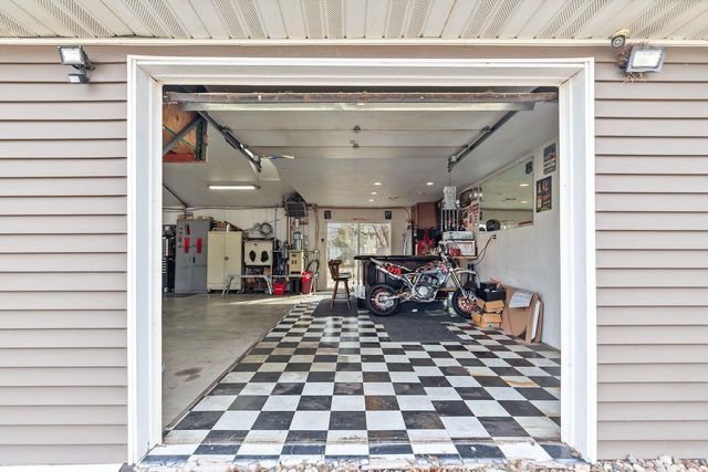 2402 S MADISON STREET, Appleton, WI 54915