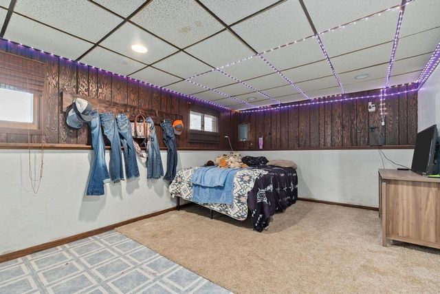 2402 S MADISON STREET, Appleton, WI 54915