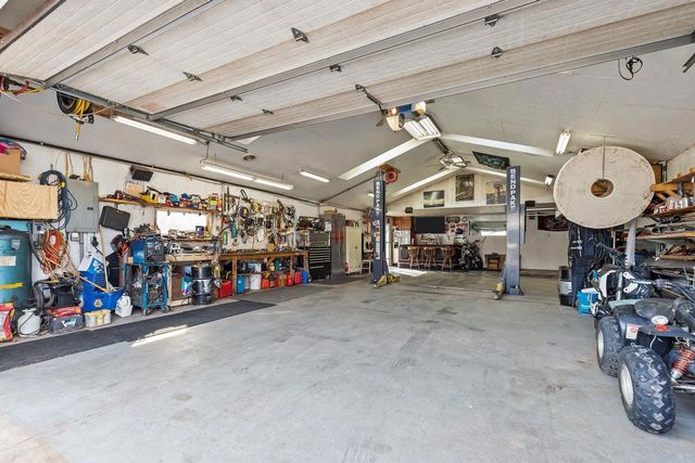 2402 S MADISON STREET, Appleton, WI 54915