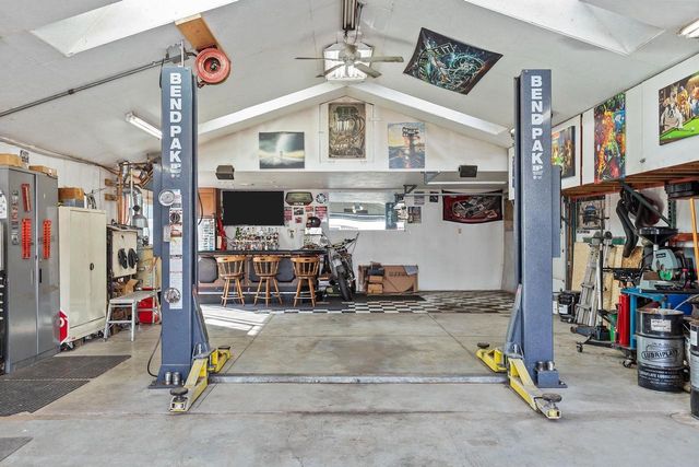 2402 S MADISON STREET, Appleton, WI 54915