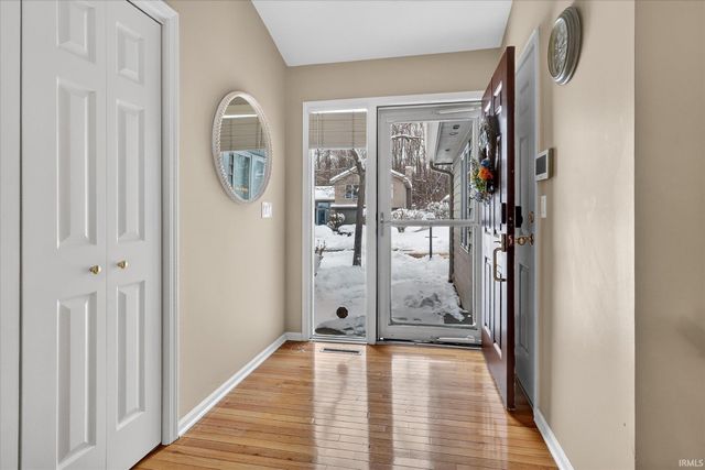 17916 Ashmont Place, South Bend, IN 46635