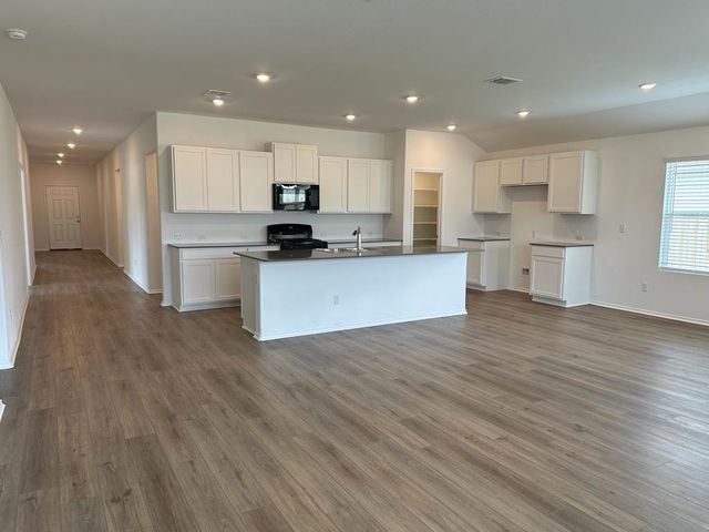 100 River Rise RD, Kyle, TX 78640