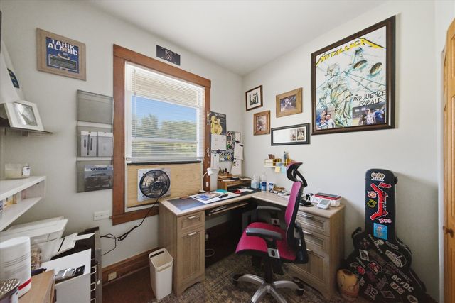 5117 N Western Avenue, Chicago, IL 60625